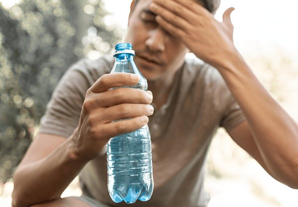 Benarkah Kurang Minum Dapat Akibatkan Disfungsi Ereksi? [Waktu Baca 3 Menit]