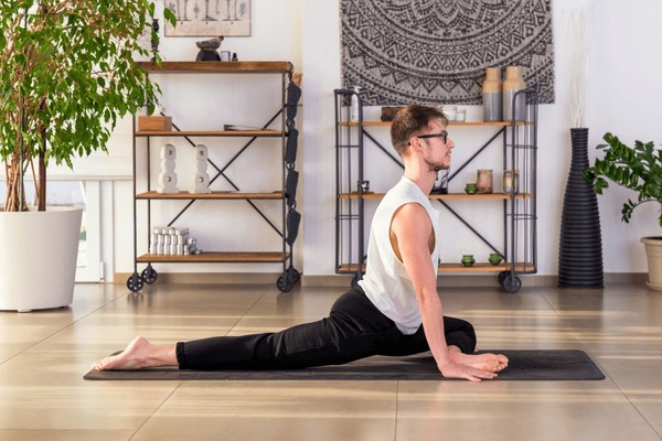 Ini Manfaat Yoga untuk Kejantanan Pria [Waktu Baca 2 Menit]
